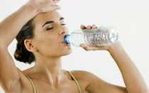 Костяшки пальцев потемнели